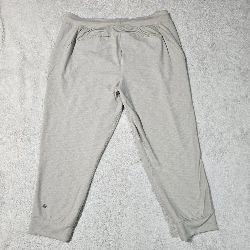Lululemon Athletica Cream Sweatpants Relaxed Fit